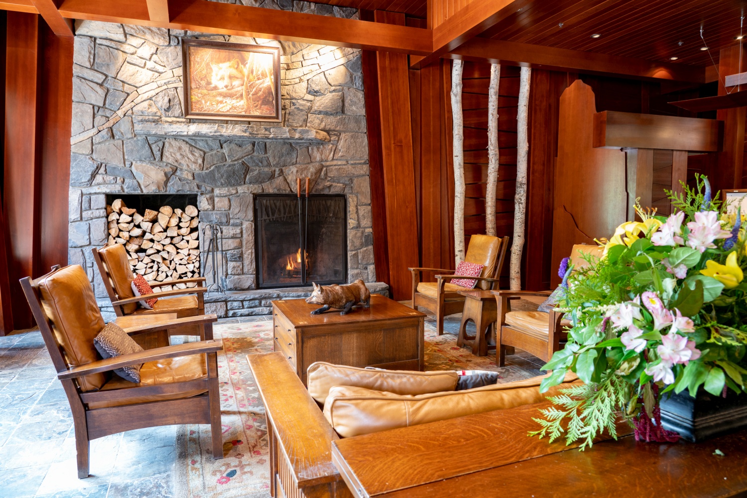fox-hotel-suites-banff-canada